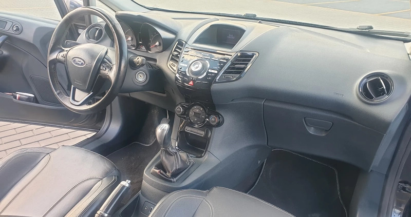Ford Fiesta cena 23500 przebieg: 193229, rok produkcji 2012 z Białystok małe 137